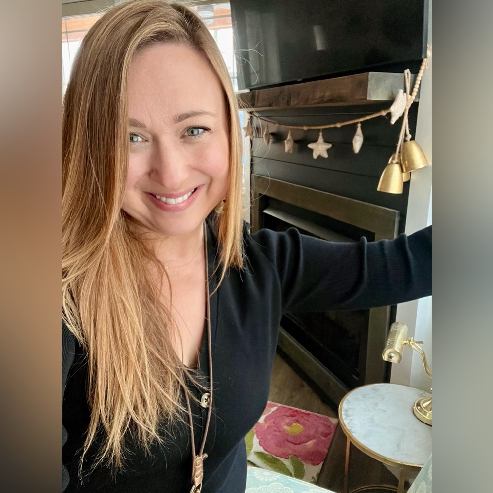 Meet your Posher, Jennifer